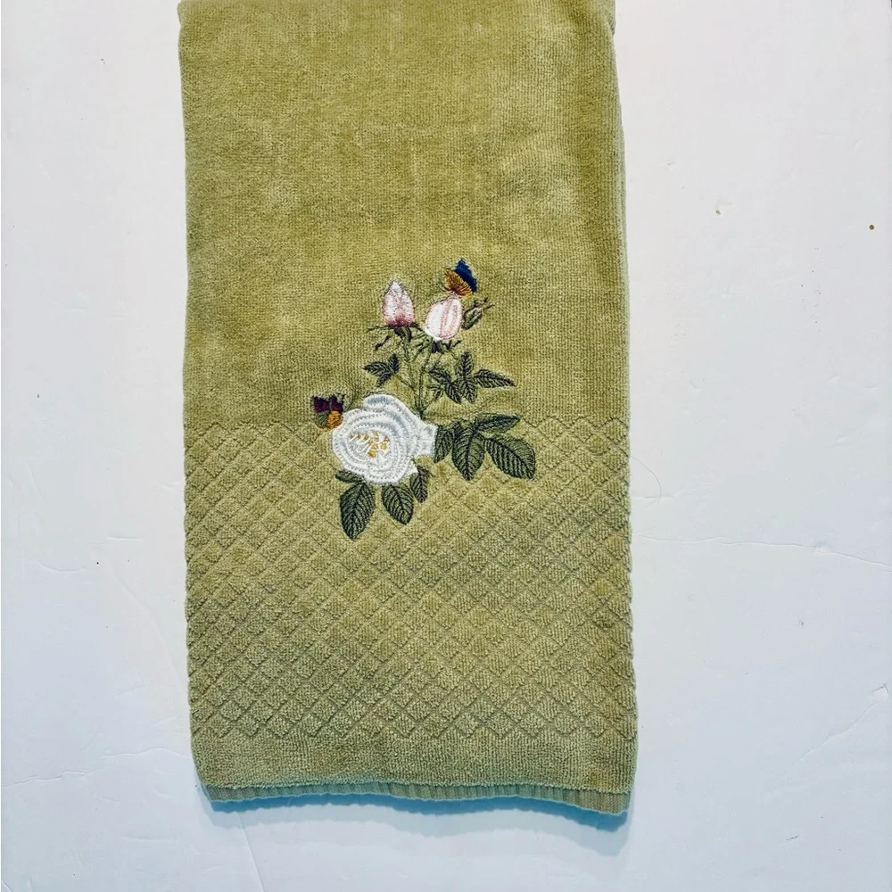 Embroidered Towel Set Cotton Croft & Barrow Green and White Bath Hand Fingertip